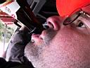 wg2002_02-Rudl-beim-Bier.jpg